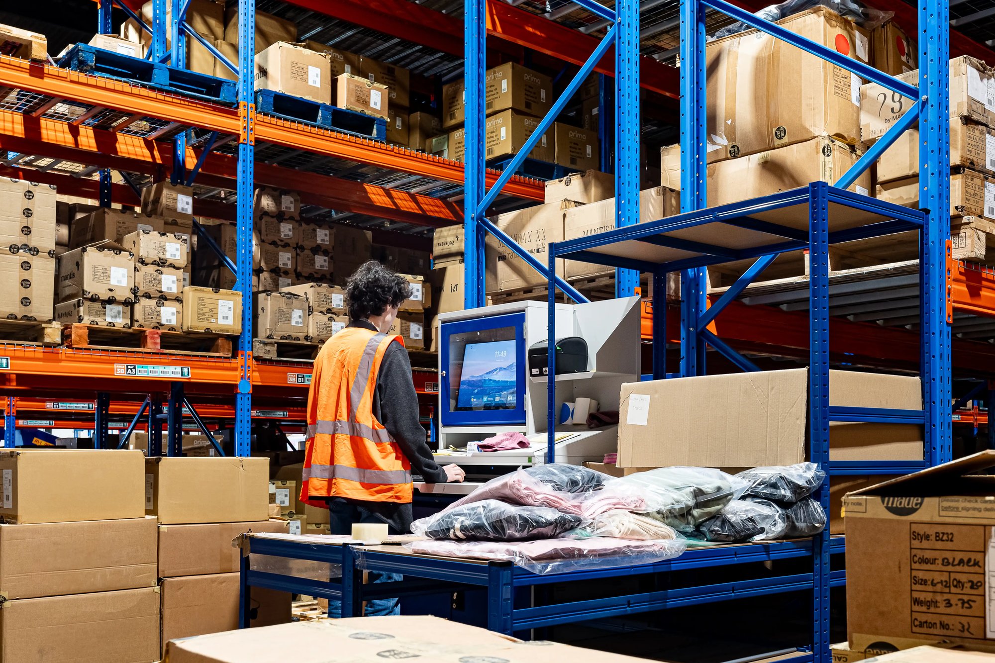 gnoc-warehouse-pick-and-pack-image